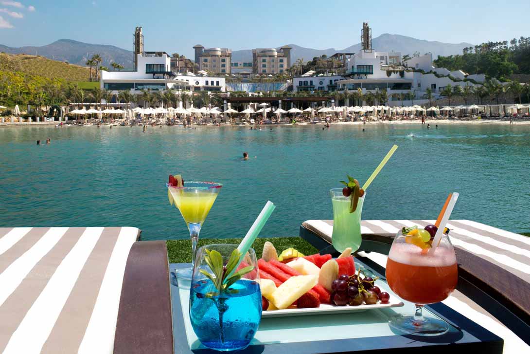 cratos hotel beach club kyrenia