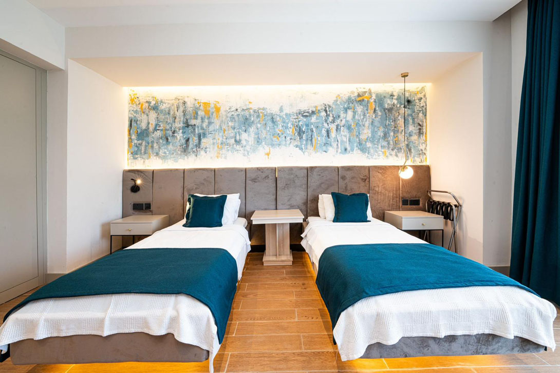 manolya hotel bedroom kyrenia