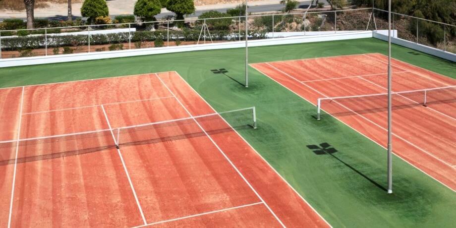alion beach hotel tennis court