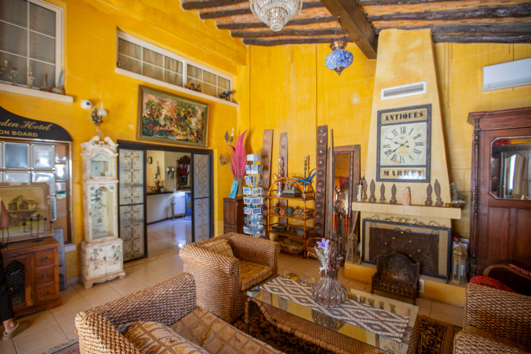 Lapida Hotel