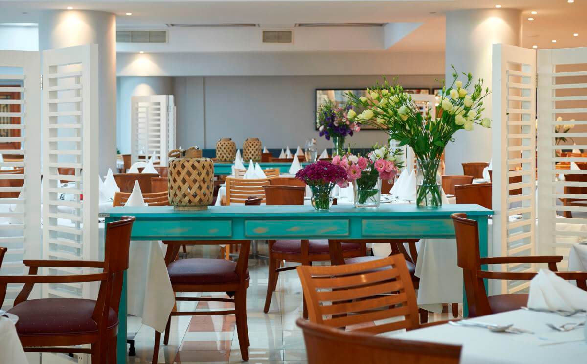 louis ledra beach main restaurant