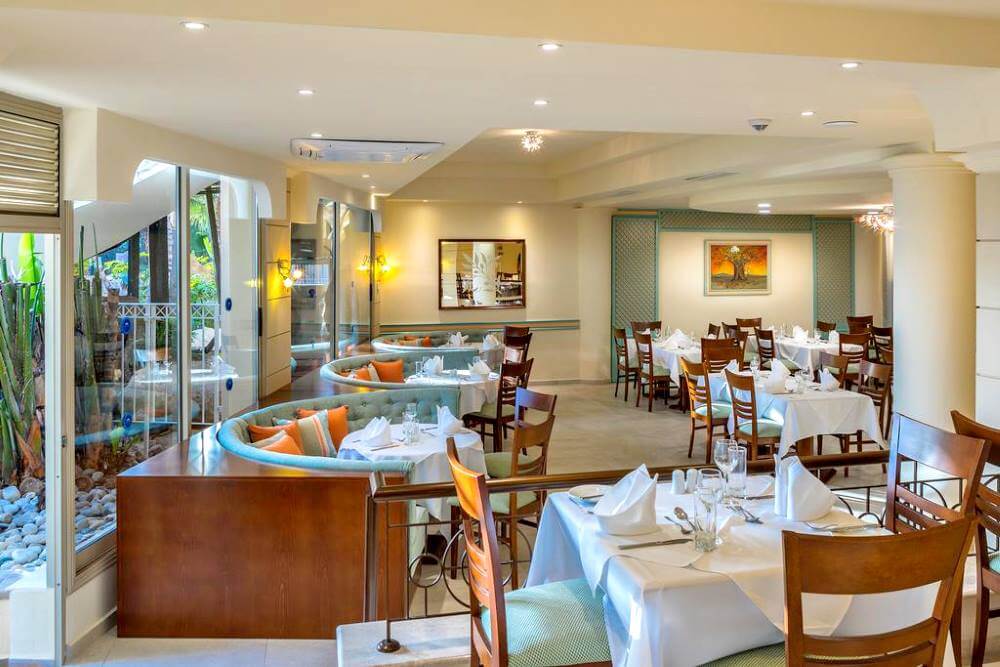 aquamare beach hotel restaurant