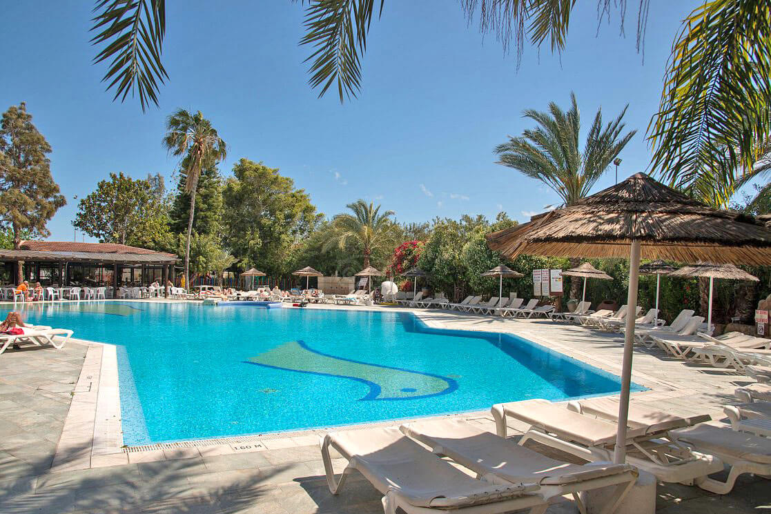 17 paphos gardens outdoor pool cyprus