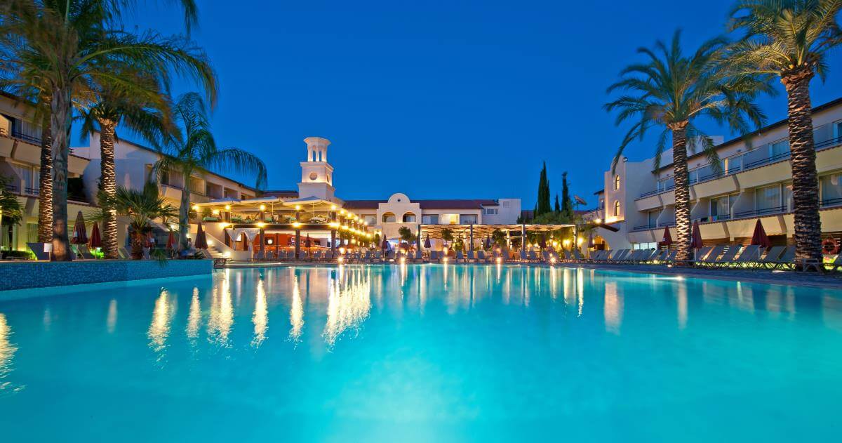 napa plaza pool