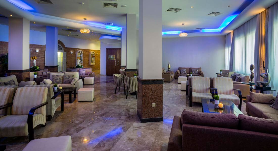 pavlo napa beach hotel lobby area