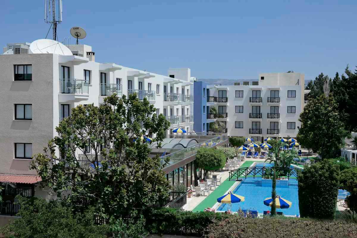 anemi hotel pool area