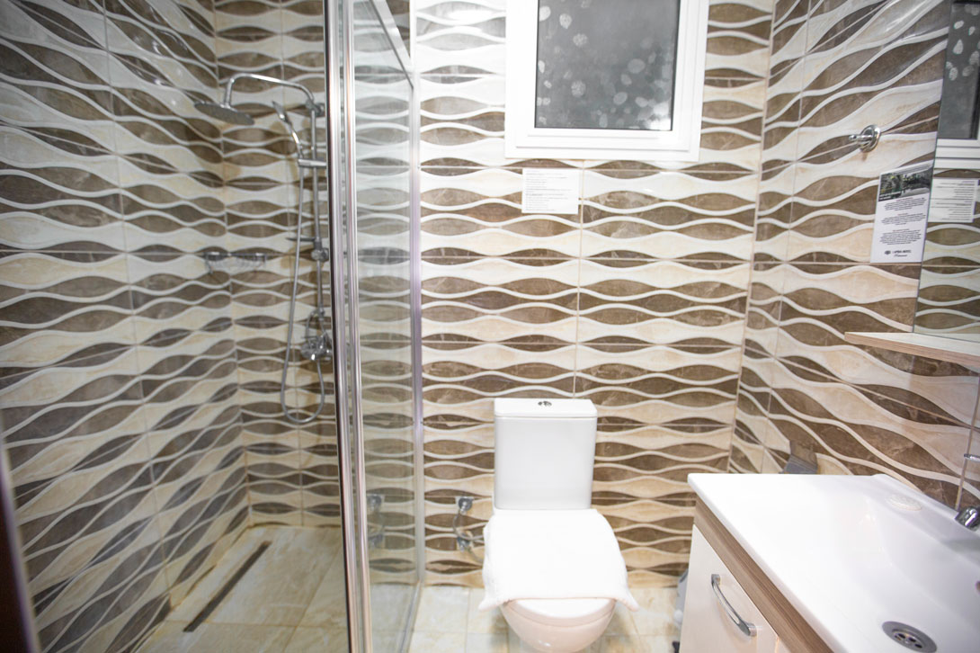 hotel-room-bathroom-lapida-north-hotel
