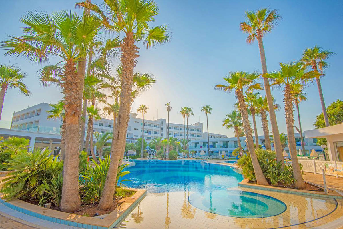 Dome Beach Hotel