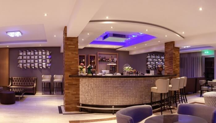 asterias hotel lounge bar