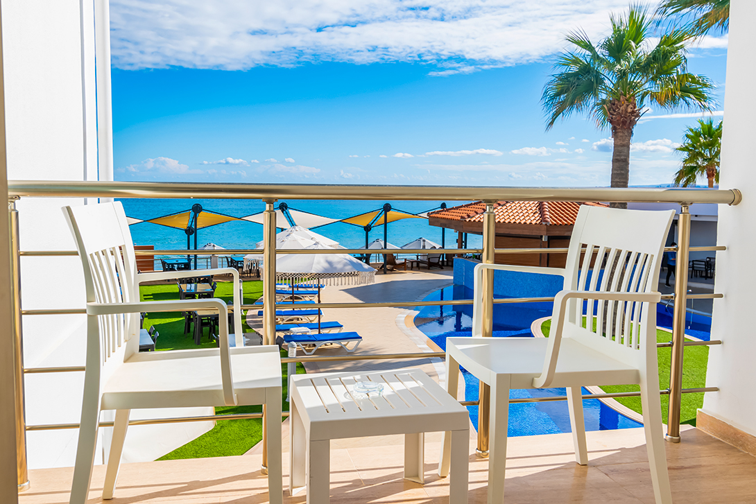 Mimoza Beach Hotel