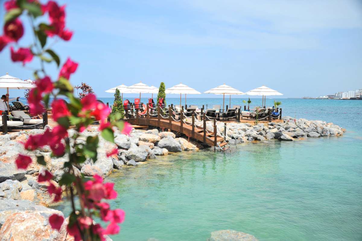 les ambassadeurs beach