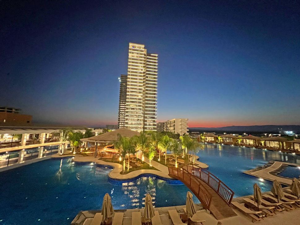 Grand Sapphire Resort