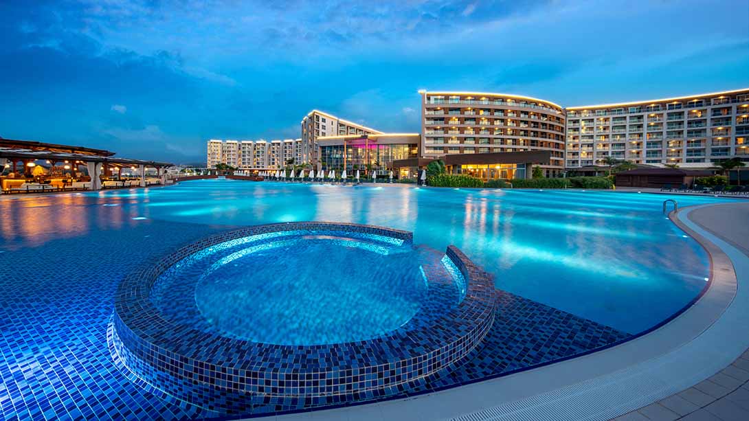 Elexus Resort and Spa