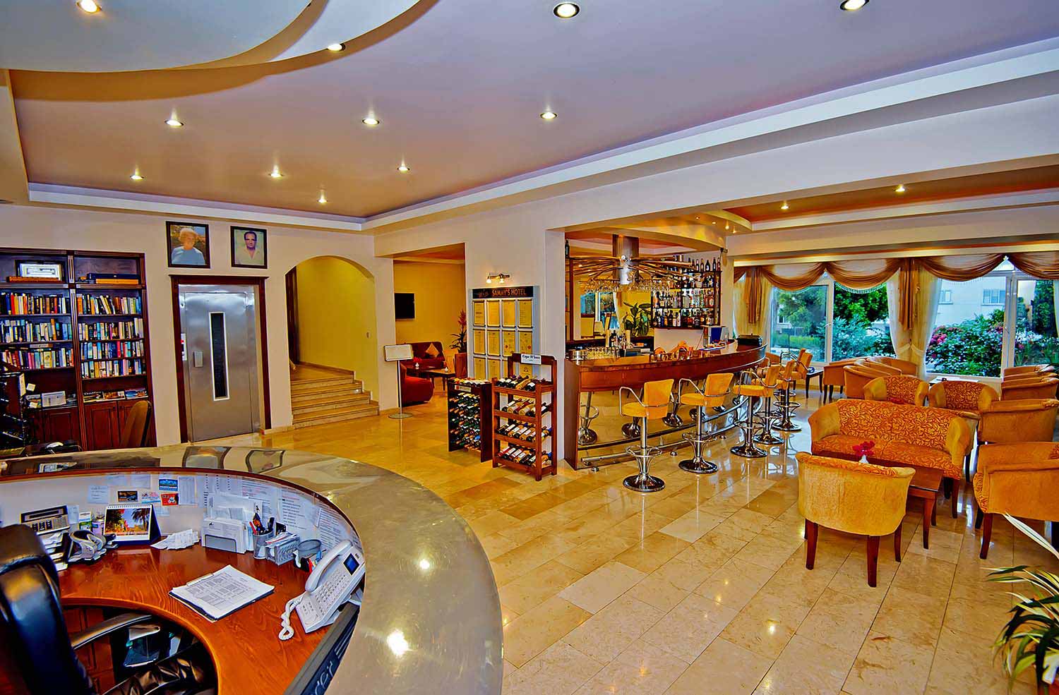 Sammy's Hotel