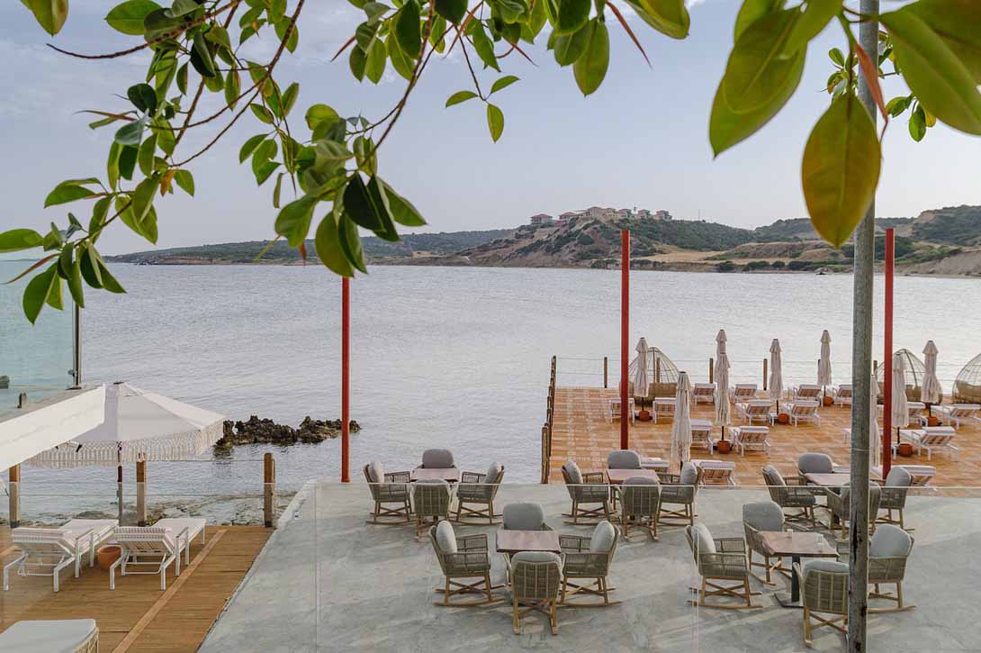 23 blue sea hotel Oceanside daining karpaz
