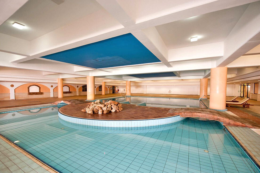 Adams Beach Hotel